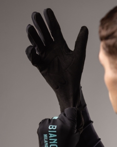 accessories-road-winter-glove-1.jpg