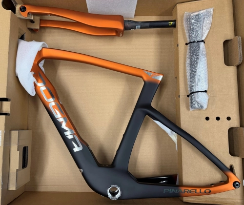 Pinarello-Dogma-F-Luxter-Amber...jpg