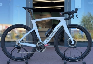 Pinarello Dogma F Aero ... Sram Red AXS ... NOWY ROWER ... Wyprzedaż modelu